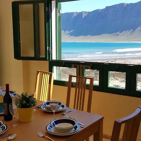 Casa En Primera Linea De Mar Hébergement de vacances