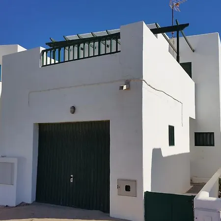 בית נופש Casa En Primera Linea De Mar פאמארה