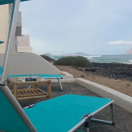 בית נופש Casa En Primera Linea De Mar פאמארה